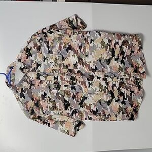 Men's Reel Legends Size Medium Shirt